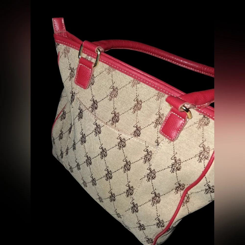 US Polo Assn. Shoulder Bag Large - Like New - Picture 5 of 13